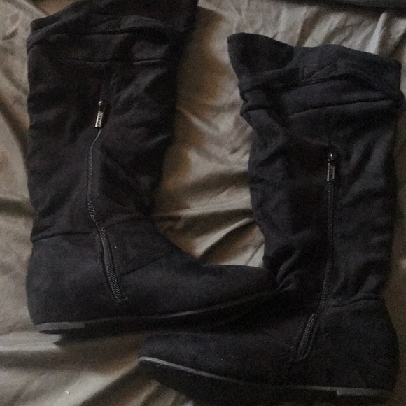 Suede boots - Picture 4 of 7